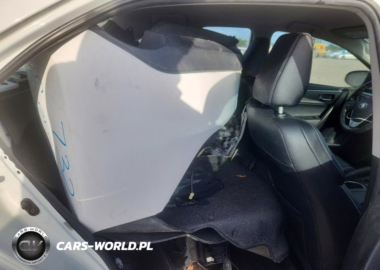2015 Toyota Corolla S Plus VIN:2T1BURHE2FC370950 - 10
