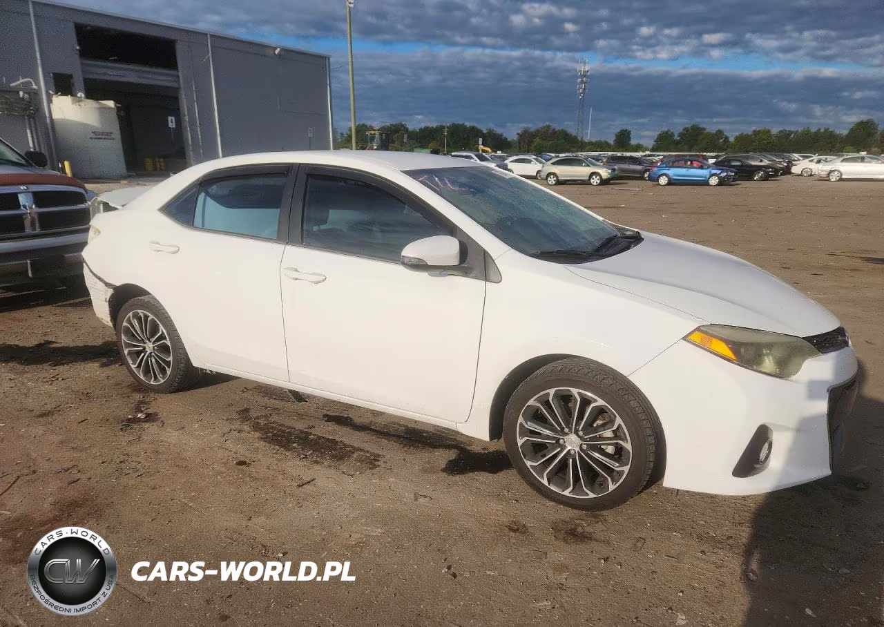 2015 Toyota Corolla S Plus VIN:2T1BURHE2FC370950 - 4