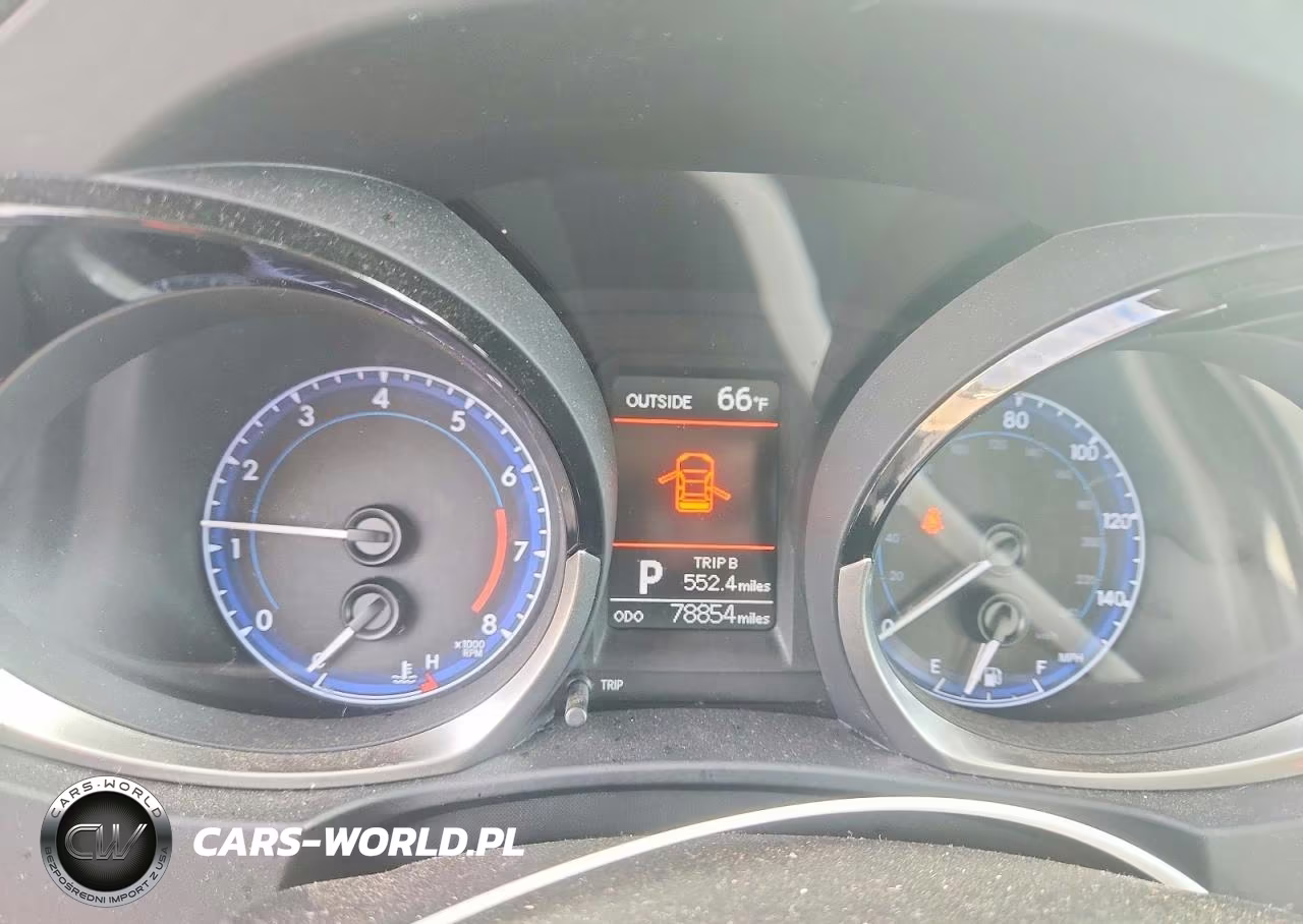 2015 Toyota Corolla S Plus VIN:2T1BURHE2FC370950 - 9
