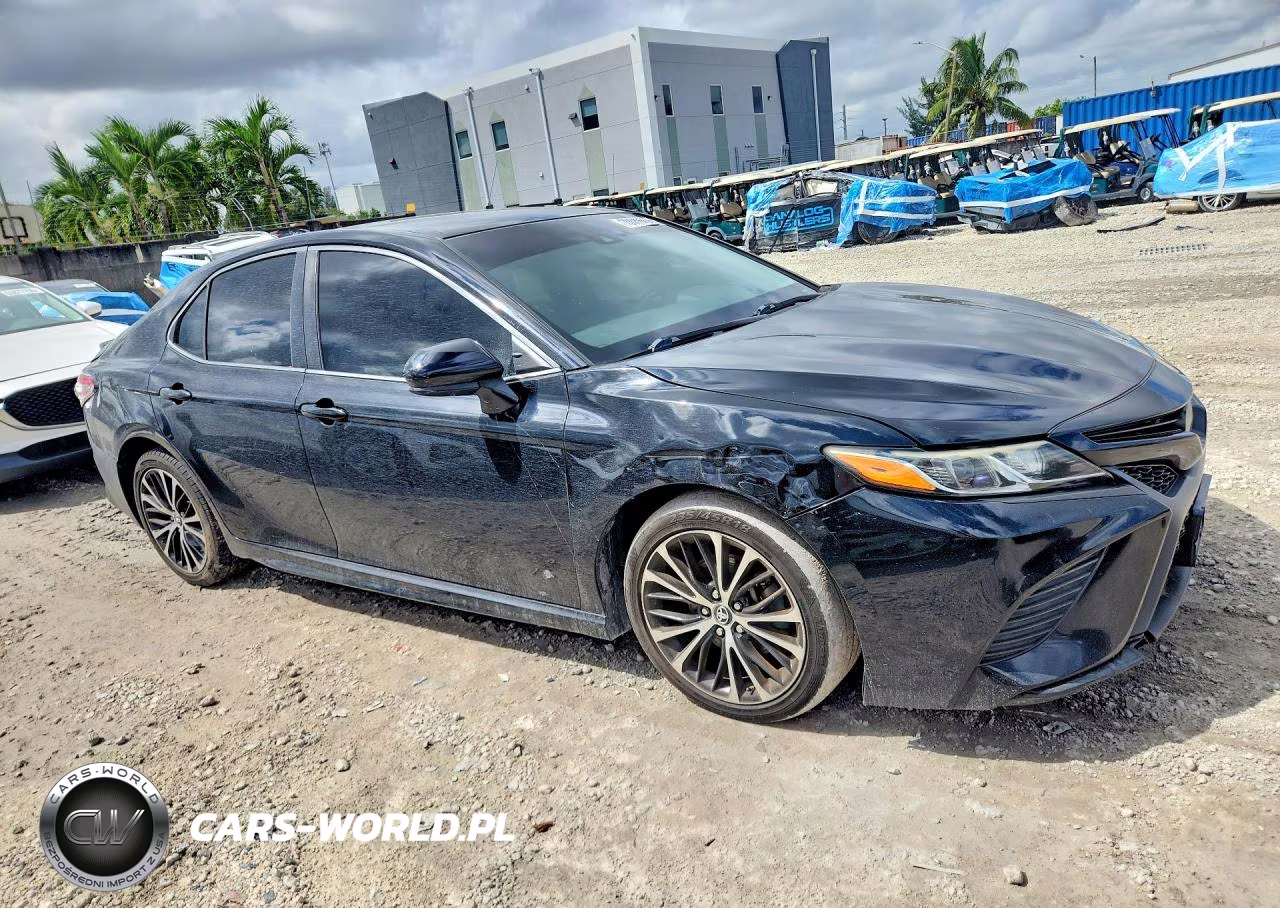 2018 Toyota Camry Se VIN:4T1B11HK9JU592862 - 4