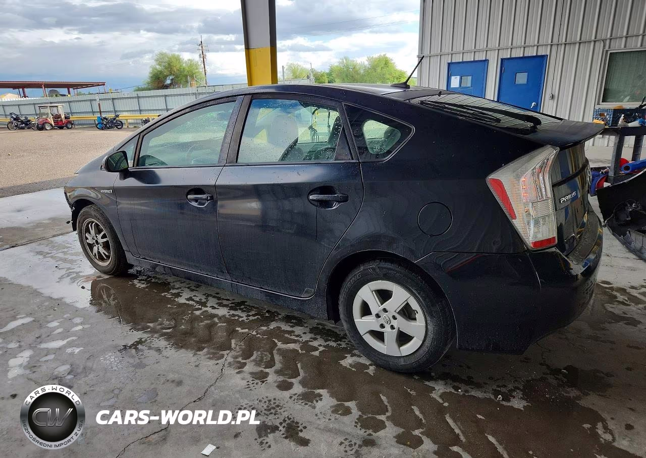 2011 Toyota Prius Two VIN:JTDKN3DU7B1410655 - 2