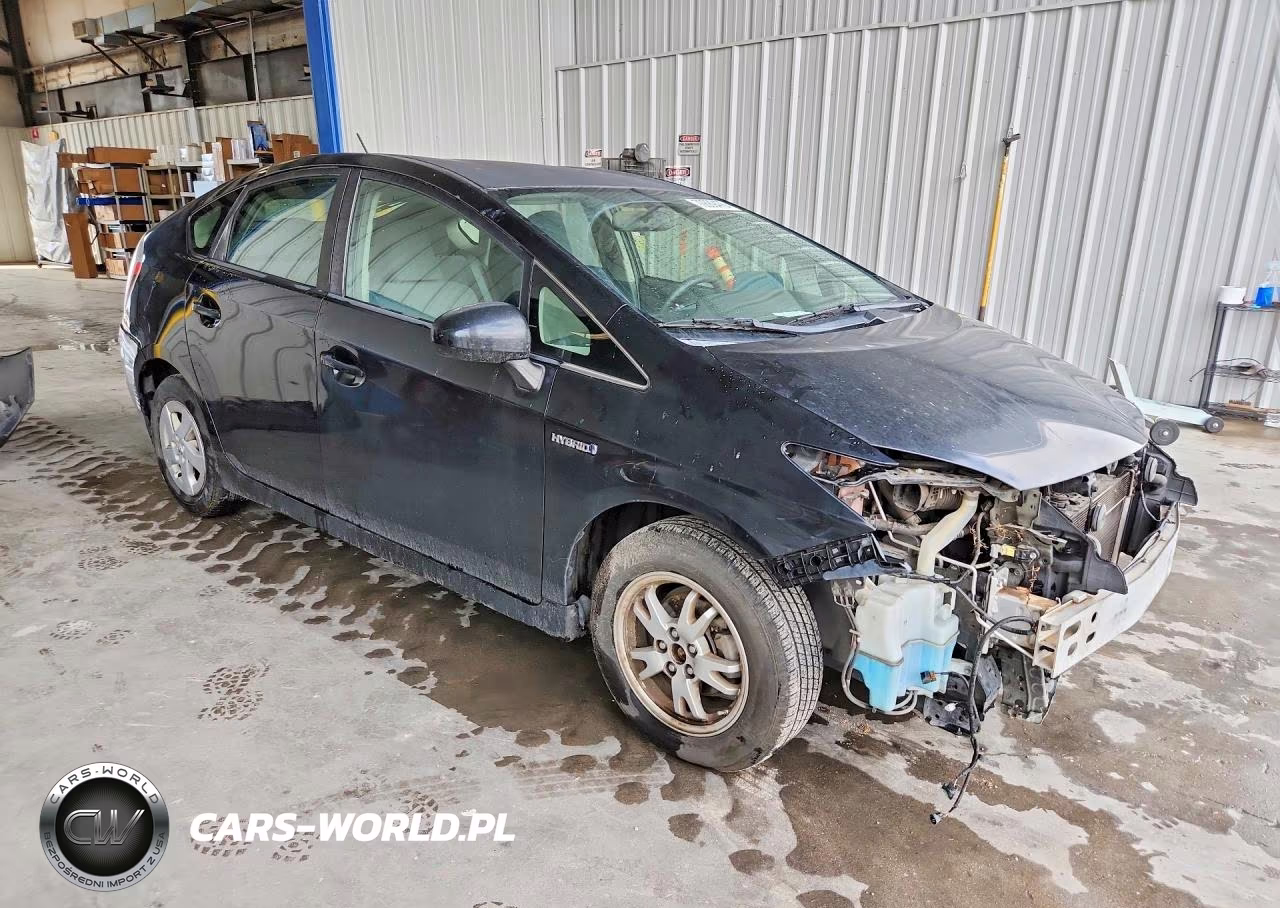 2011 Toyota Prius Two VIN:JTDKN3DU7B1410655 - 4