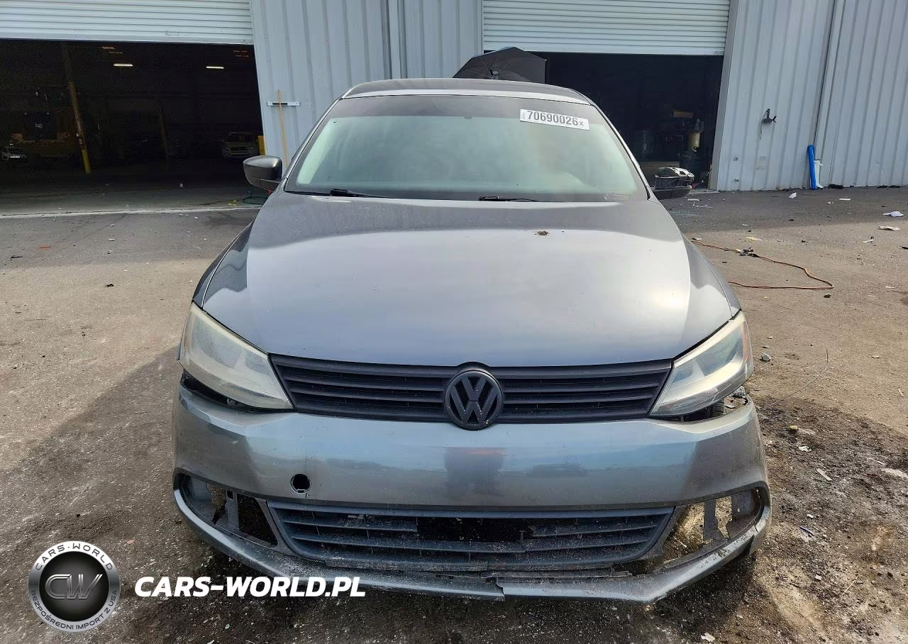2012 Volkswagen Jetta Base VIN:3VW2K7AJ2CM312886 - 5