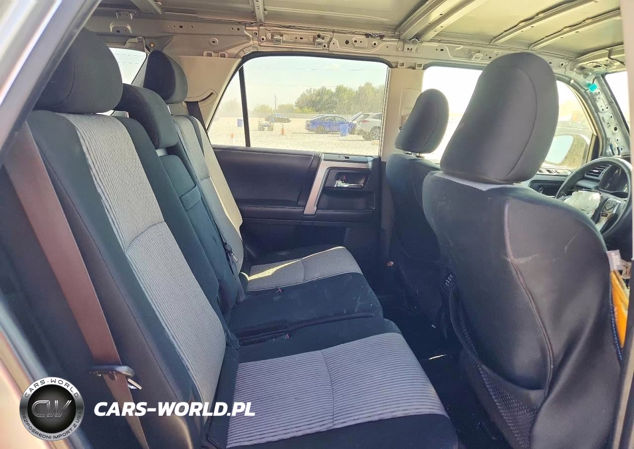 2018 Toyota 4Runner Sr5 VIN:JTEZU5JRXJ5168024 - 10