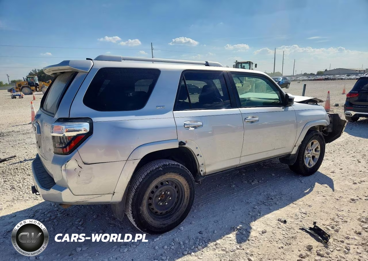 2018 Toyota 4Runner Sr5 VIN:JTEZU5JRXJ5168024 - 3