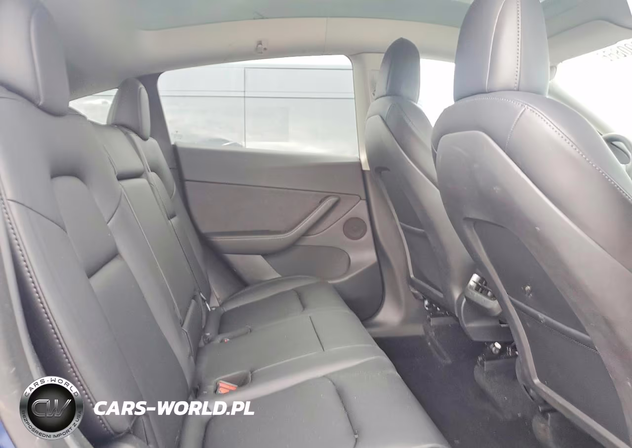 2022 Tesla Model Y VIN:7SAYGDEF7NF514054 - 10