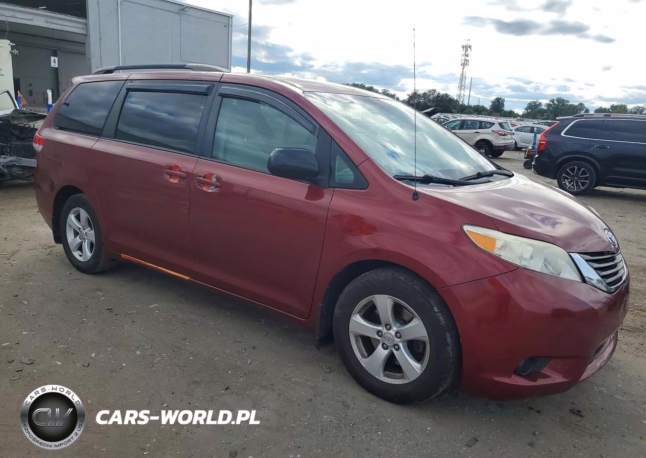 2011 Toyota Sienna Le VIN:5TDKK3DC5BS074815 - 4
