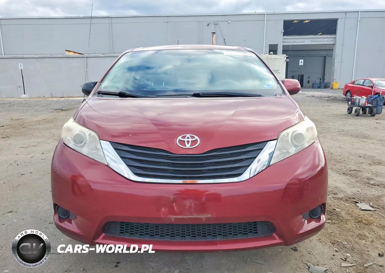 2011 Toyota Sienna Le VIN:5TDKK3DC5BS074815 - 5