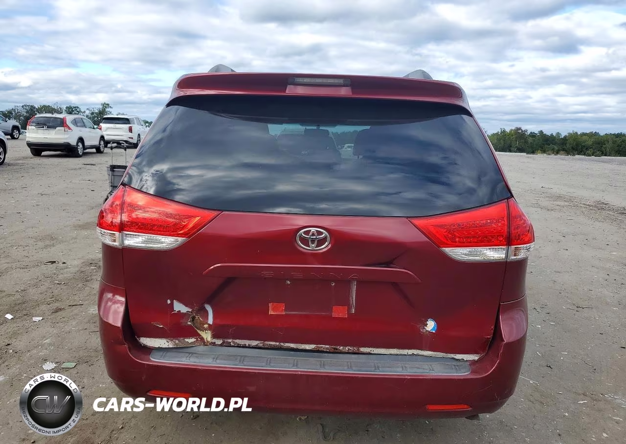 2011 Toyota Sienna Le VIN:5TDKK3DC5BS074815 - 6