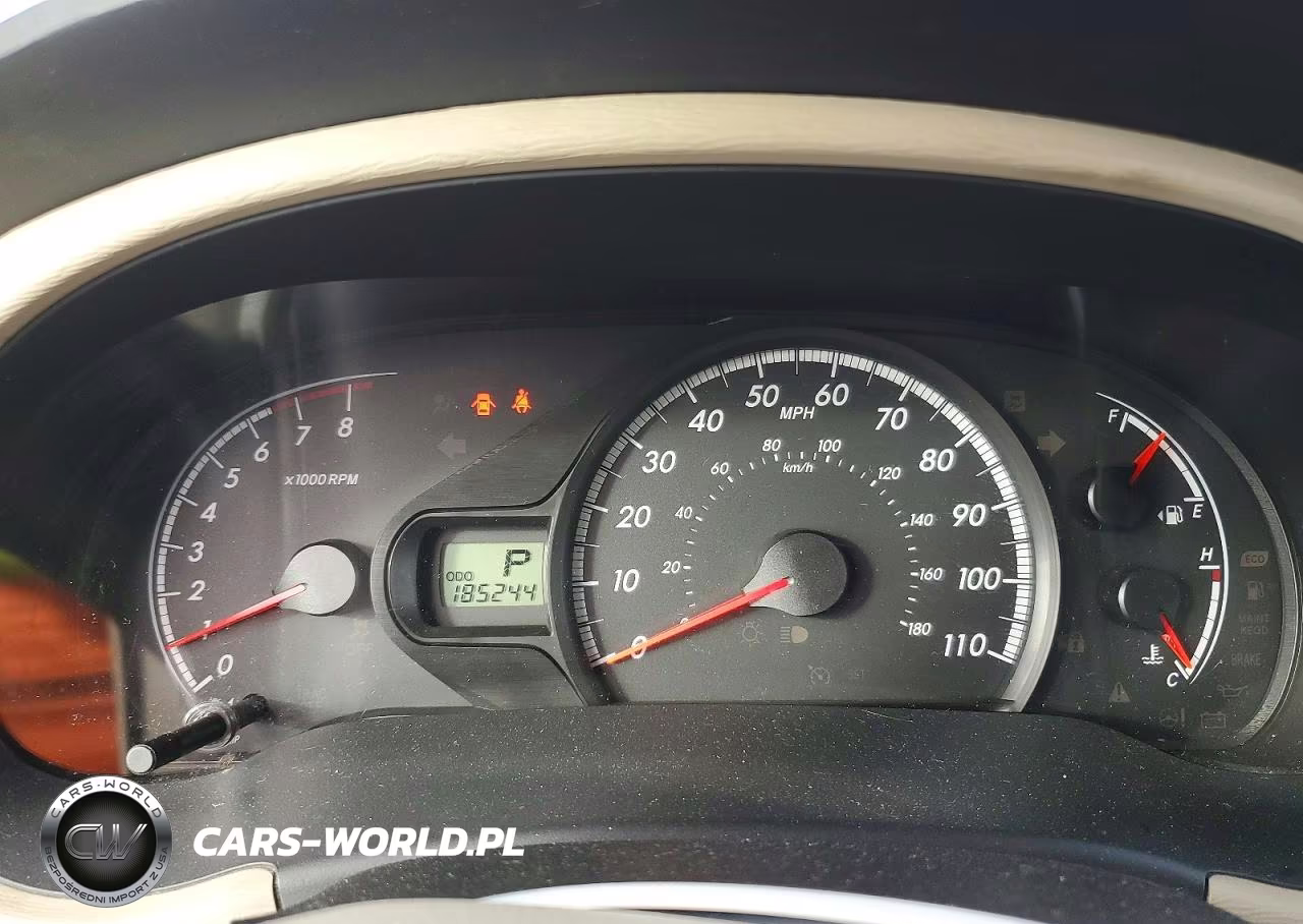 2011 Toyota Sienna Le VIN:5TDKK3DC5BS074815 - 9
