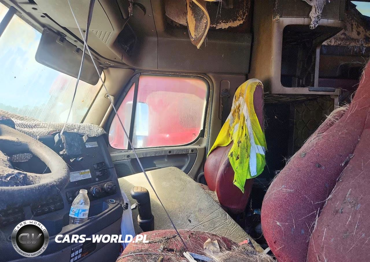 2019 Freightliner Cascadia 125 Semi Truck VIN:1FUJGLDR2KLKD8464 - 8