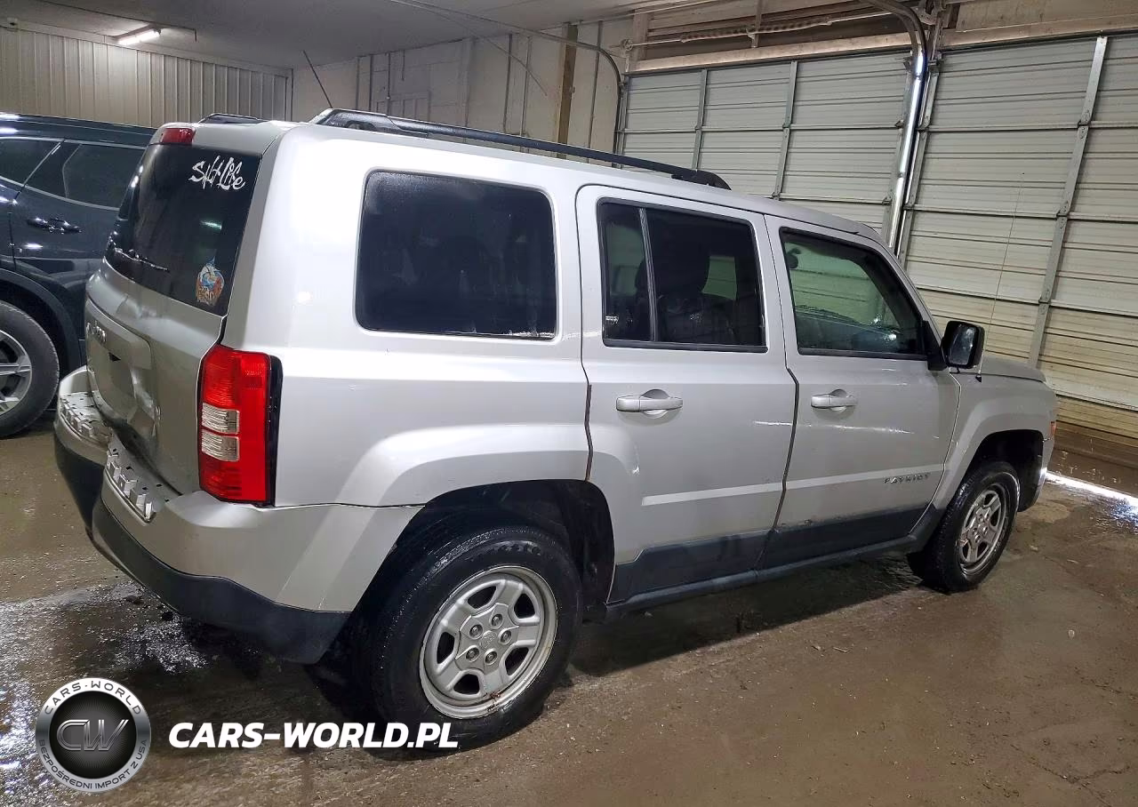 2011 Jeep Patriot Sport VIN:1J4NT1GA8BD207954 - 3