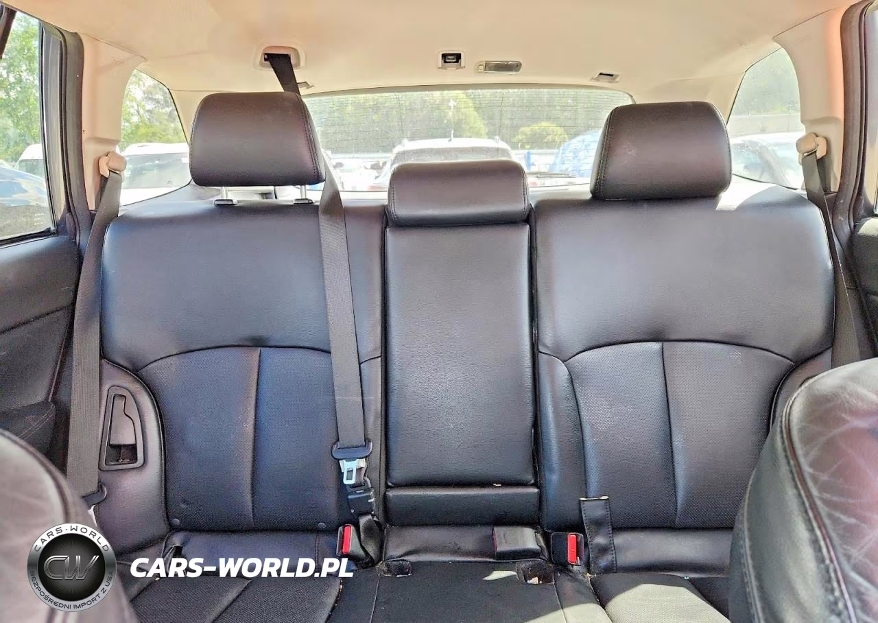 2014 Subaru Outback 2.5I Limited VIN:4S4BRCKCXE3244957 - 10