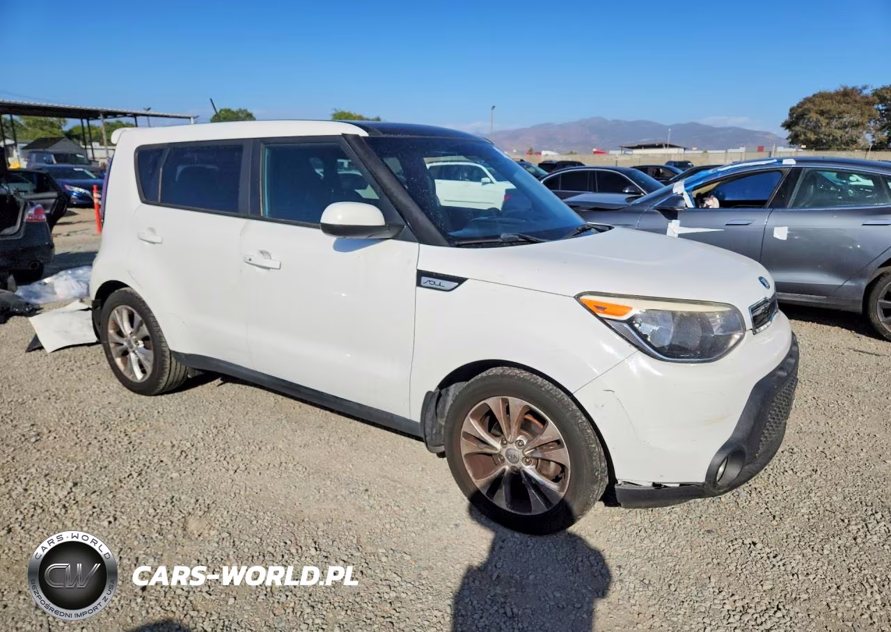 2015 Kia Soul + VIN:KNDJP3A58F7146870 - 4