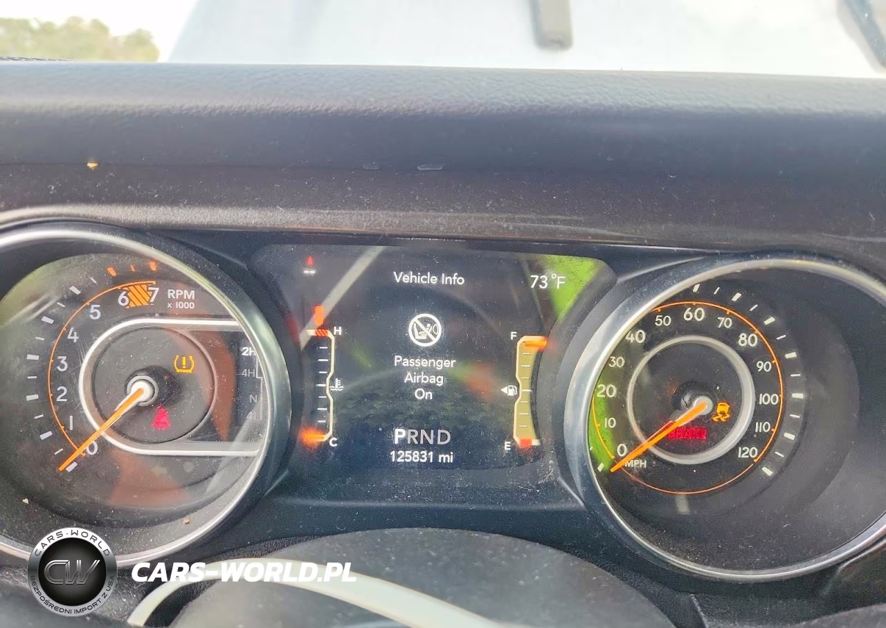 2019 Jeep Wrangler Unlimited Sport VIN:1C4HJXDN8KW642870 - 9