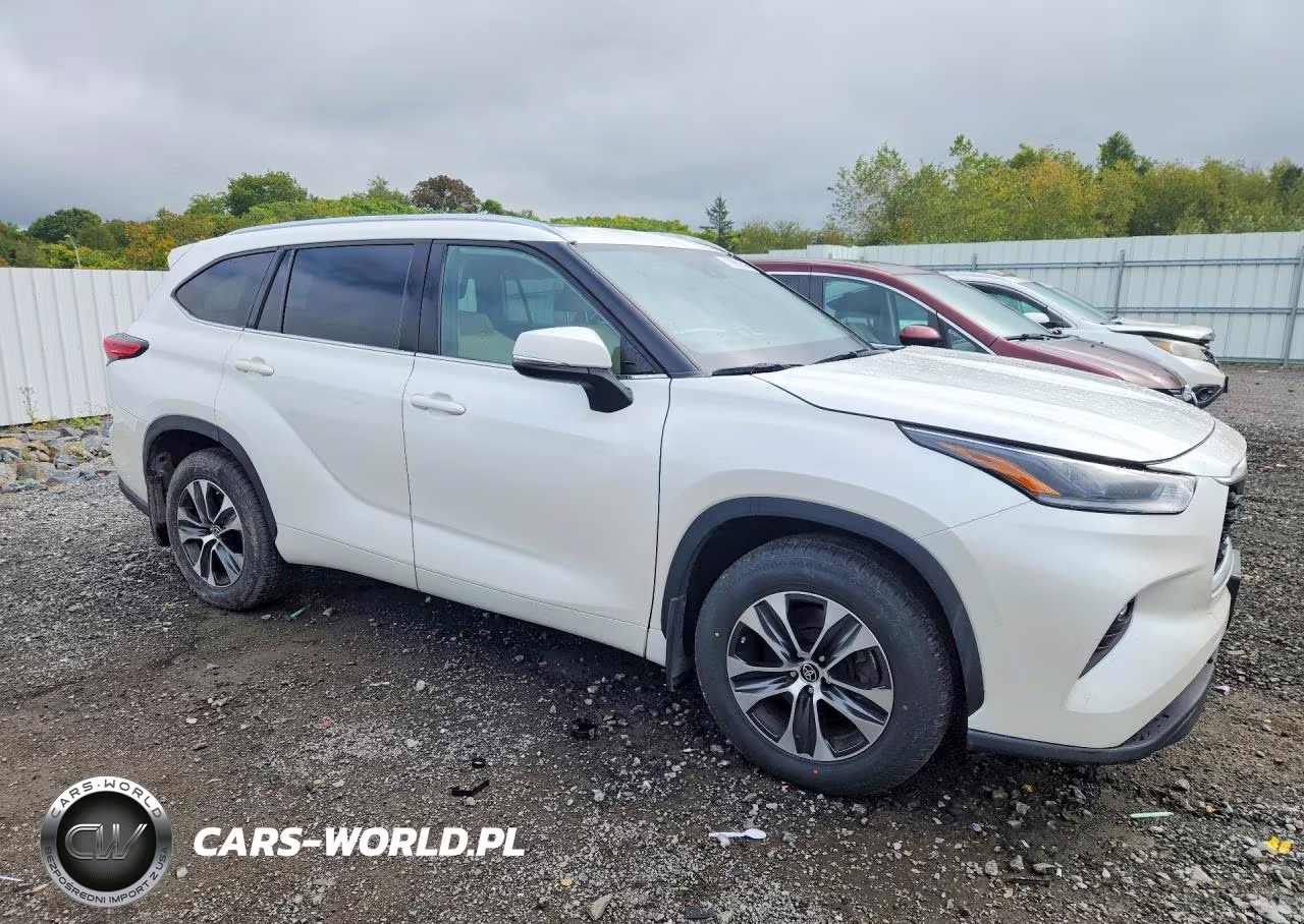 2021 Toyota Highlander Xle VIN:5TDGZRBH5MS105647 - 4