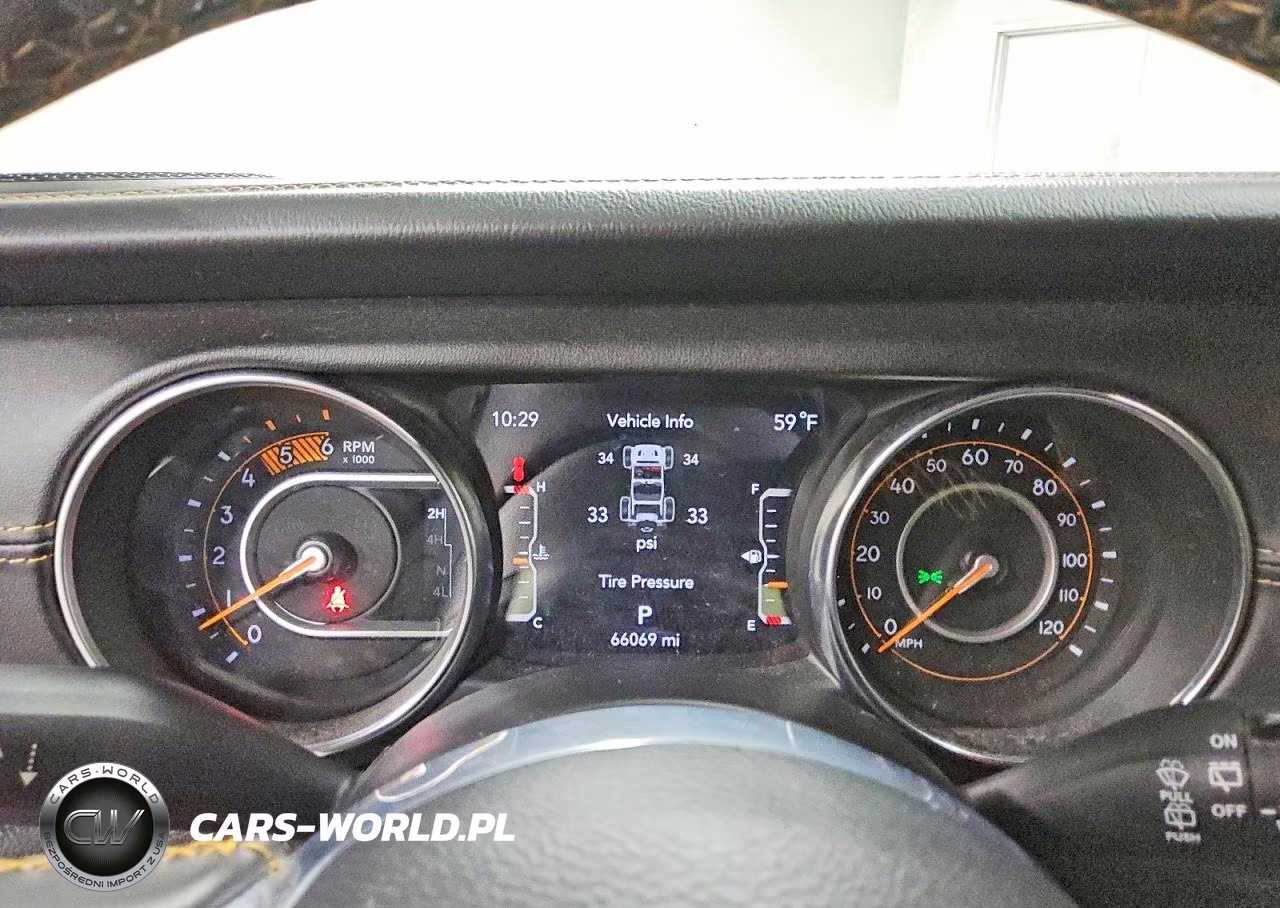 2021 Jeep Wrangler Unlimited Sahara VIN:1C4HJXEM2MW766741 - 9