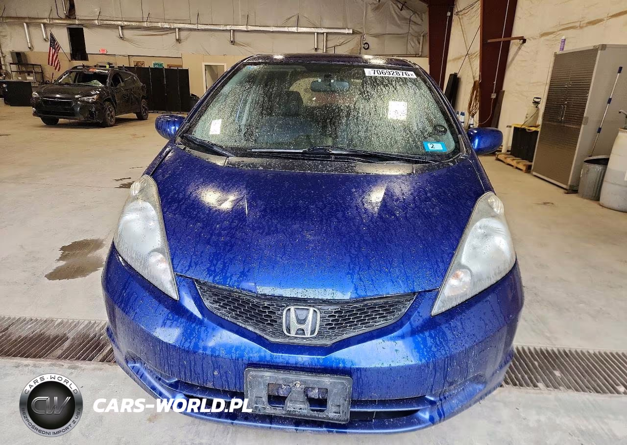 2013 Honda Fit VIN:JHMGE8G30DC014904 - 5