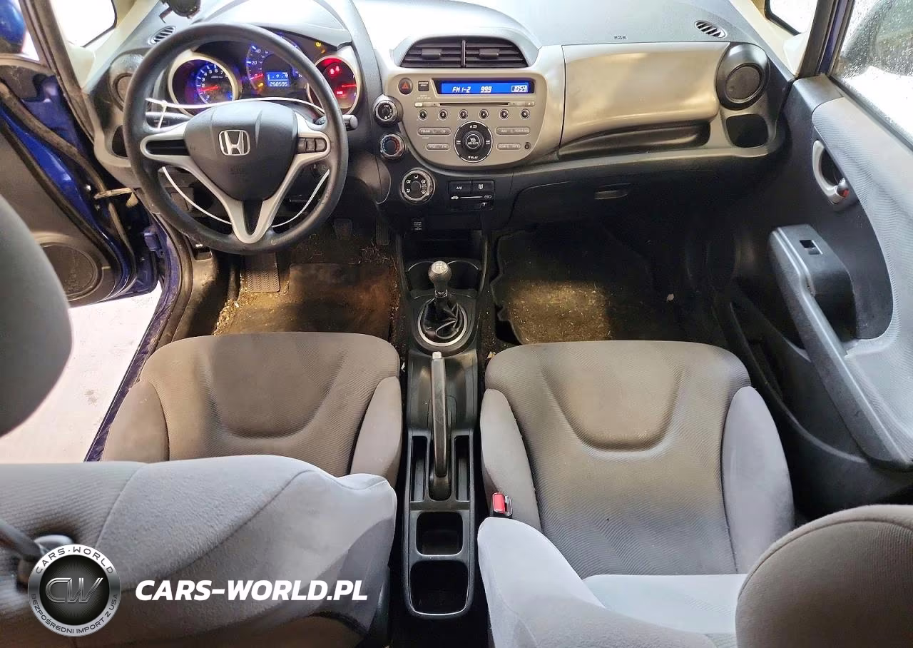 2013 Honda Fit VIN:JHMGE8G30DC014904 - 8