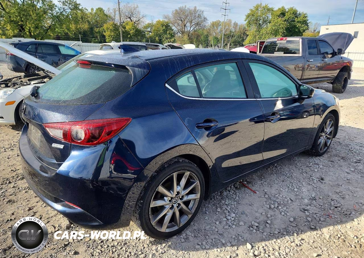 2018 Mazda 3 Grand Touring VIN:3MZBN1M30JM158919 - 3