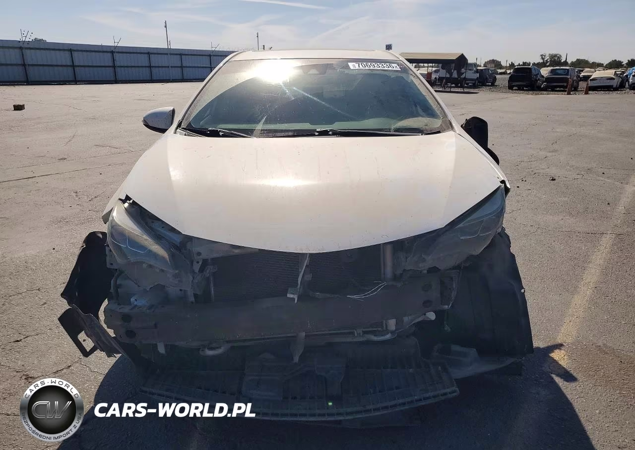 2018 Toyota Corolla Xse VIN:2T1BURHE7JC044408 - 5