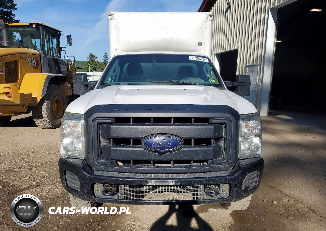 2015 Ford F250 Super Duty Box Truck VIN:1FDBF2B60FEA47590 - 5