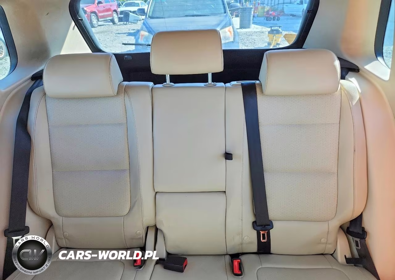 2011 Volkswagen Tiguan S VIN:WVGBV7AX9BW520773 - 10