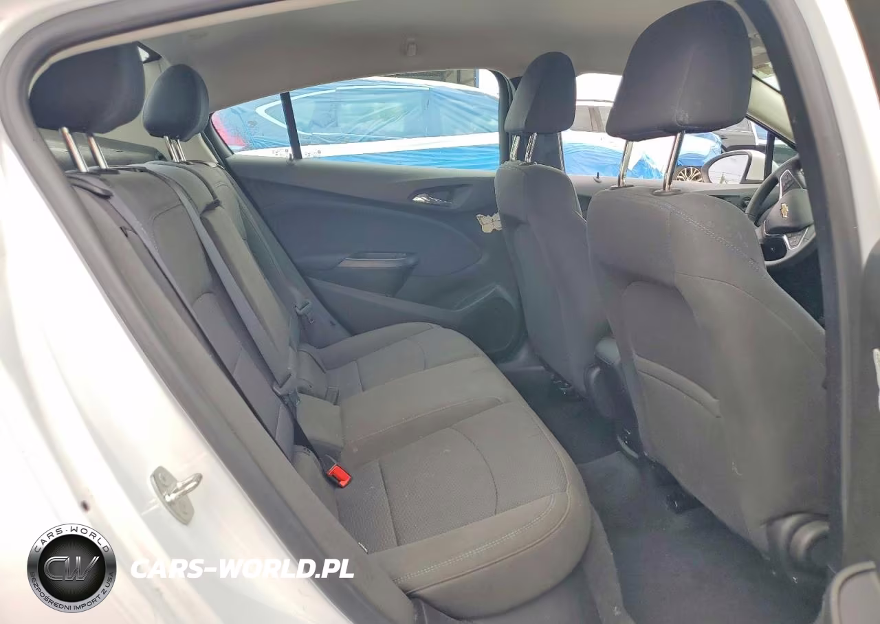 2018 Chevrolet Cruze Lt VIN:1G1BE5SM7J7228215 - 10