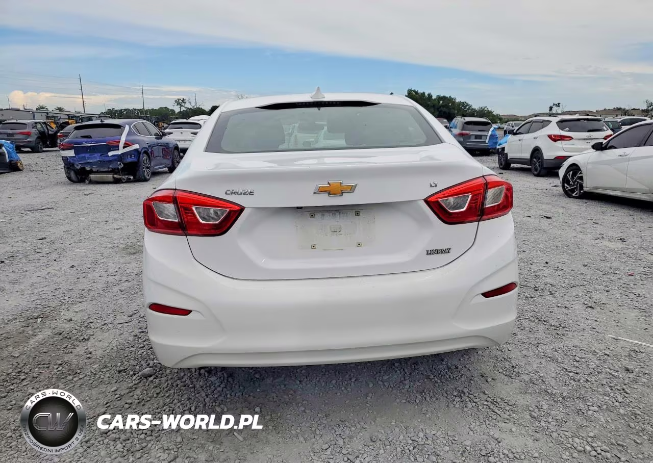 2018 Chevrolet Cruze Lt VIN:1G1BE5SM7J7228215 - 6