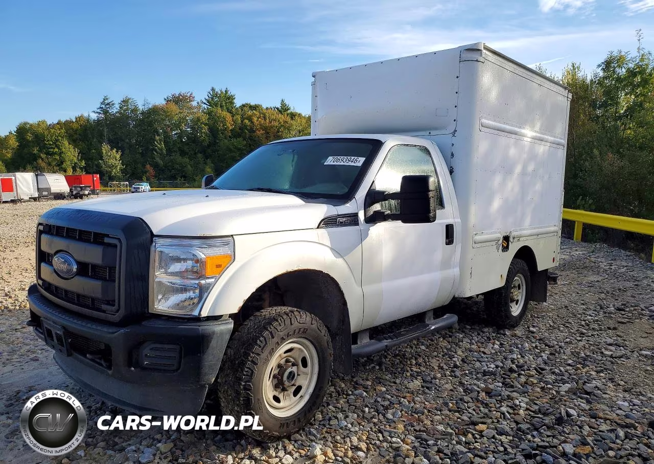 2015 Ford F250 Super Duty Box Truck VIN:1FDBF2B65FED21561 - 1
