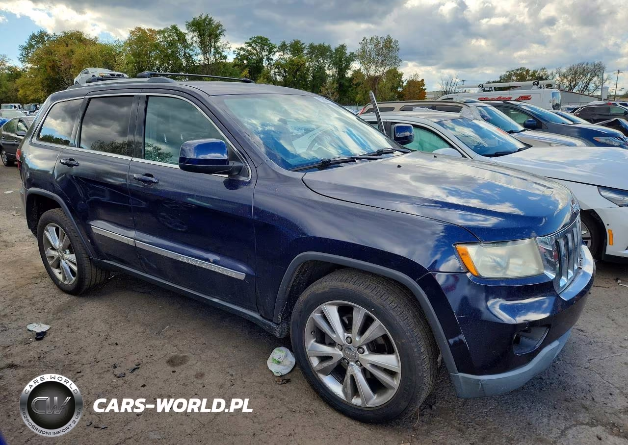 2013 Jeep Grand Cherokee Laredo VIN:1C4RJFAG8DC639783 - 4