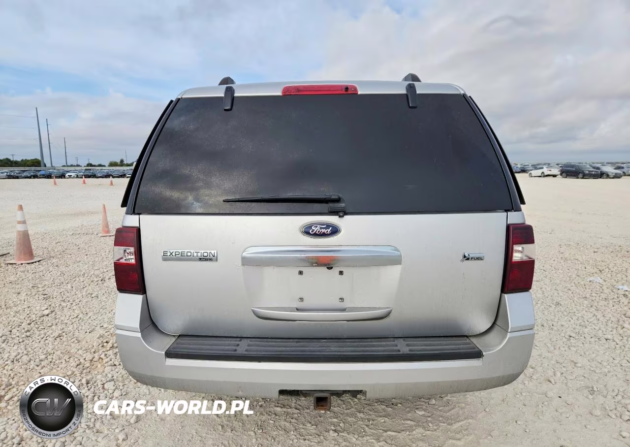 2010 Ford Expedition Limited VIN:1FMJU1K51AEB65899 - 6