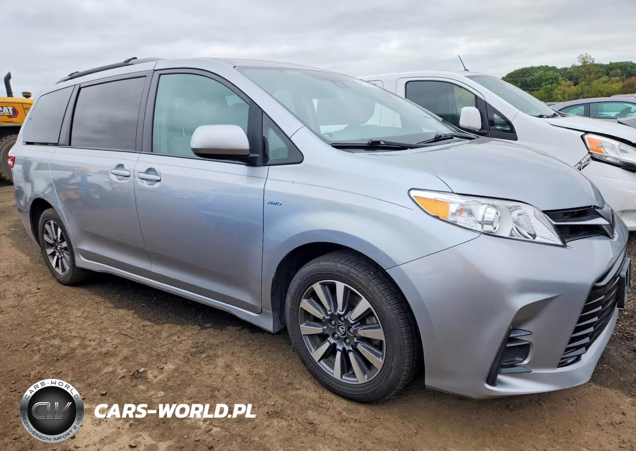 2018 Toyota Sienna Le VIN:5TDJZ3DC4JS195602 - 4