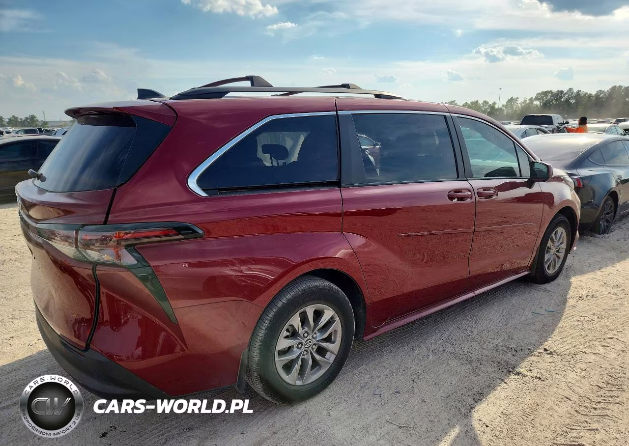 2026 Toyota Sienna Le VIN:5TDKRKEC3TS293357 - 3