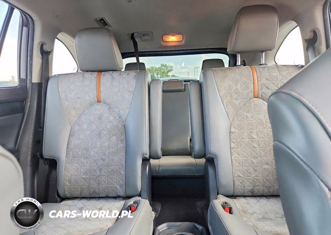 2022 Toyota Highlander Hybrid Bronze Edition VIN:5TDAARAH8NS513754 - 10