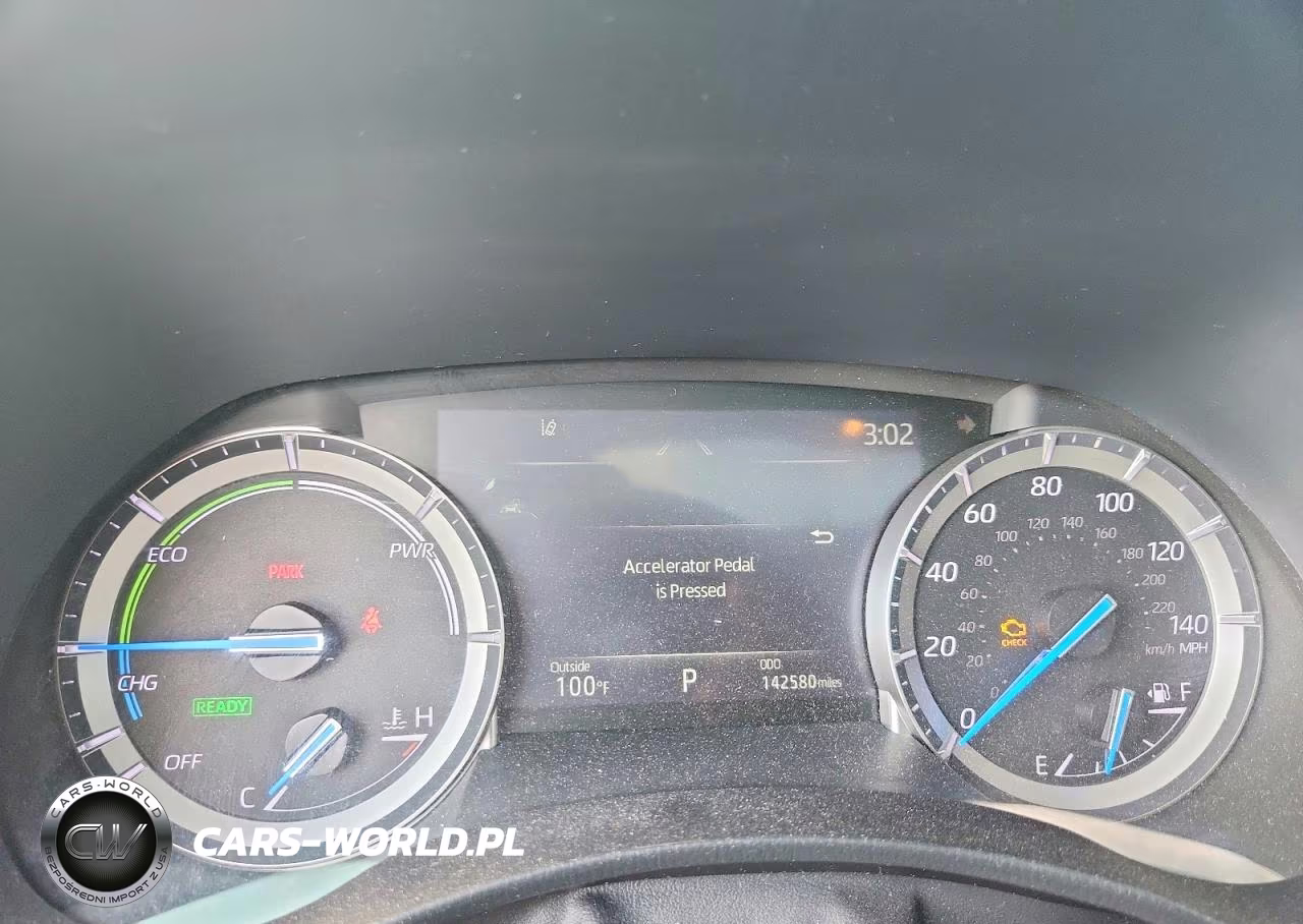 2022 Toyota Highlander Hybrid Bronze Edition VIN:5TDAARAH8NS513754 - 9