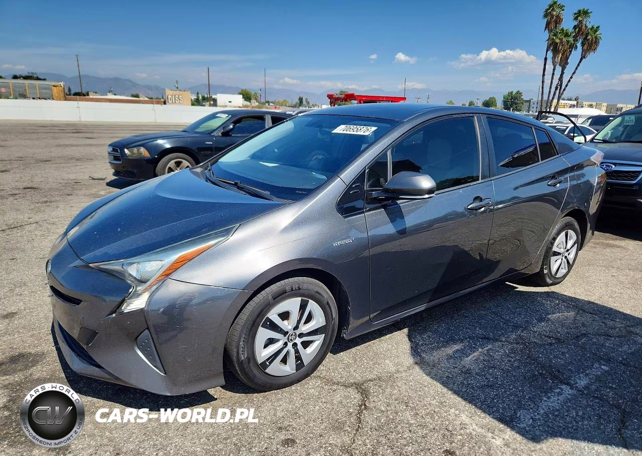 2016 Toyota Prius Two Eco VIN:JTDKARFU8G3005704 - 1