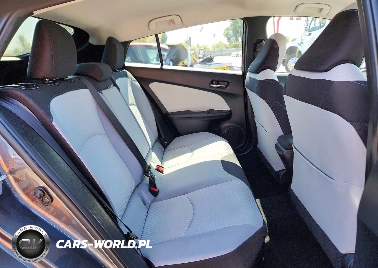 2016 Toyota Prius Two Eco VIN:JTDKARFU8G3005704 - 10
