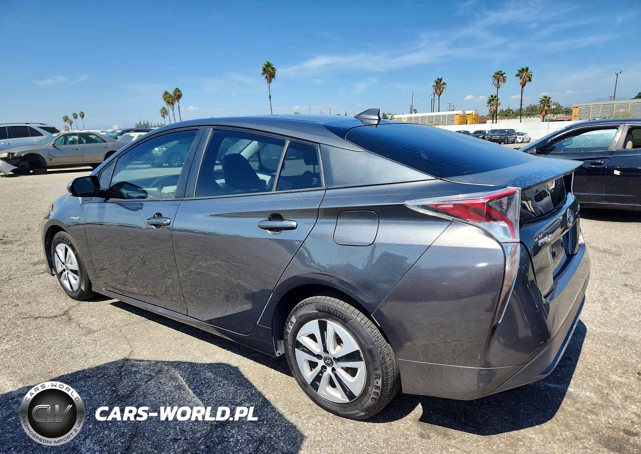 2016 Toyota Prius Two Eco VIN:JTDKARFU8G3005704 - 2
