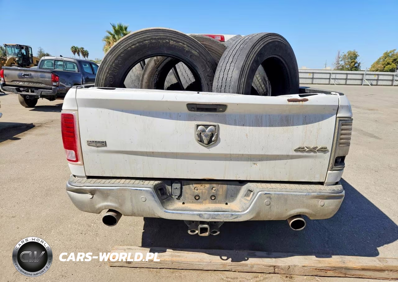 2014 Ram 1500 Laramie VIN:1C6RR7NT2ES159890 - 6