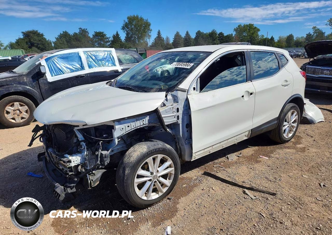 2017 Nissan Rogue Sport S VIN:JN1BJ1CR5HW143818 - 1