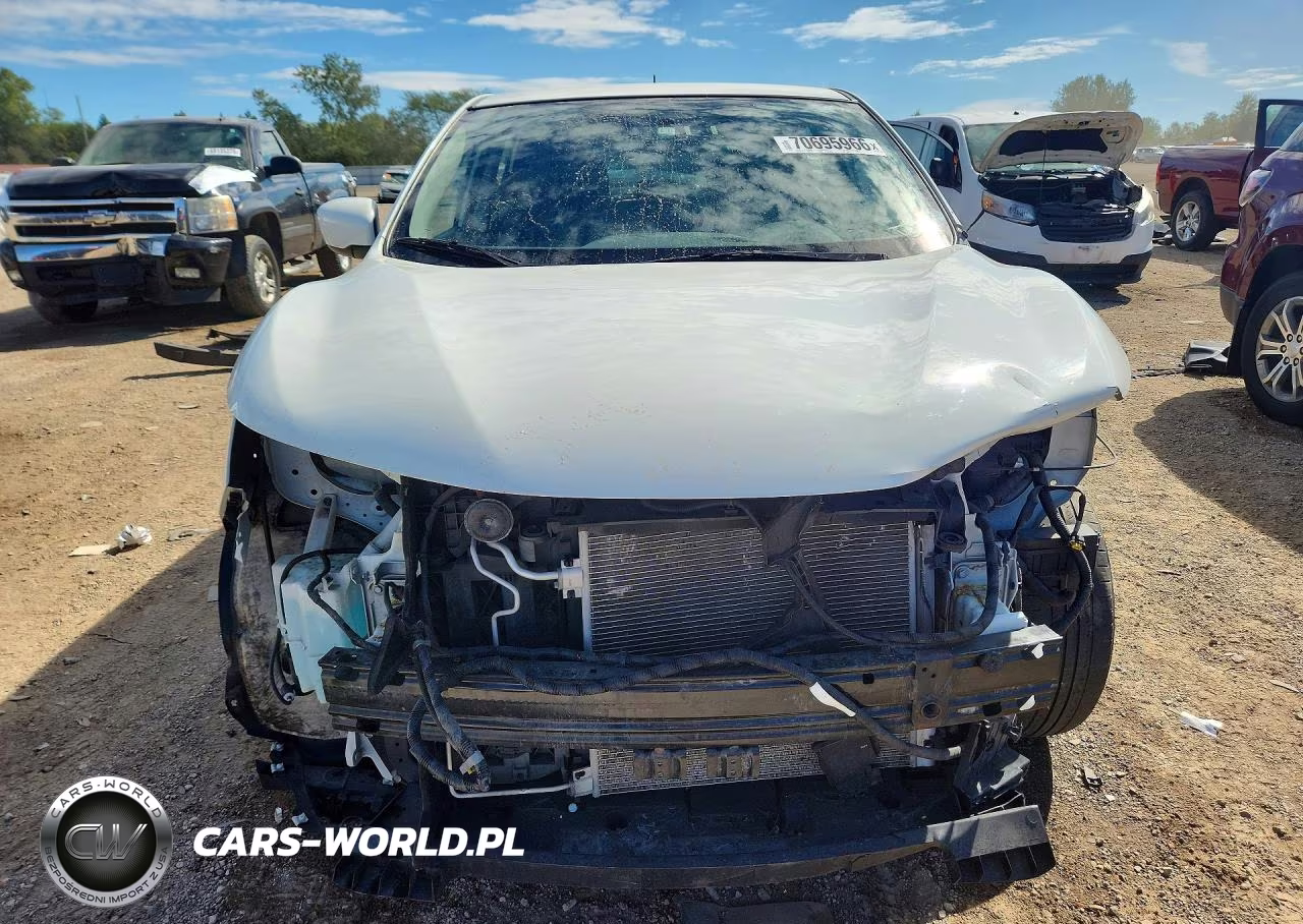 2017 Nissan Rogue Sport S VIN:JN1BJ1CR5HW143818 - 5