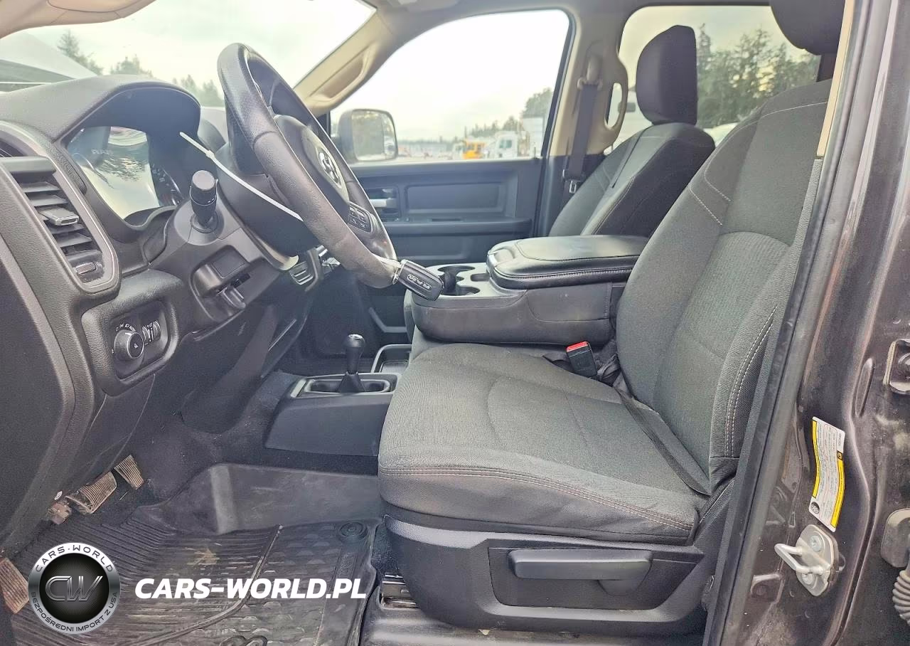 2019 Ram 2500 Tradesman VIN:3C6UR5HL4KG674466 - 7