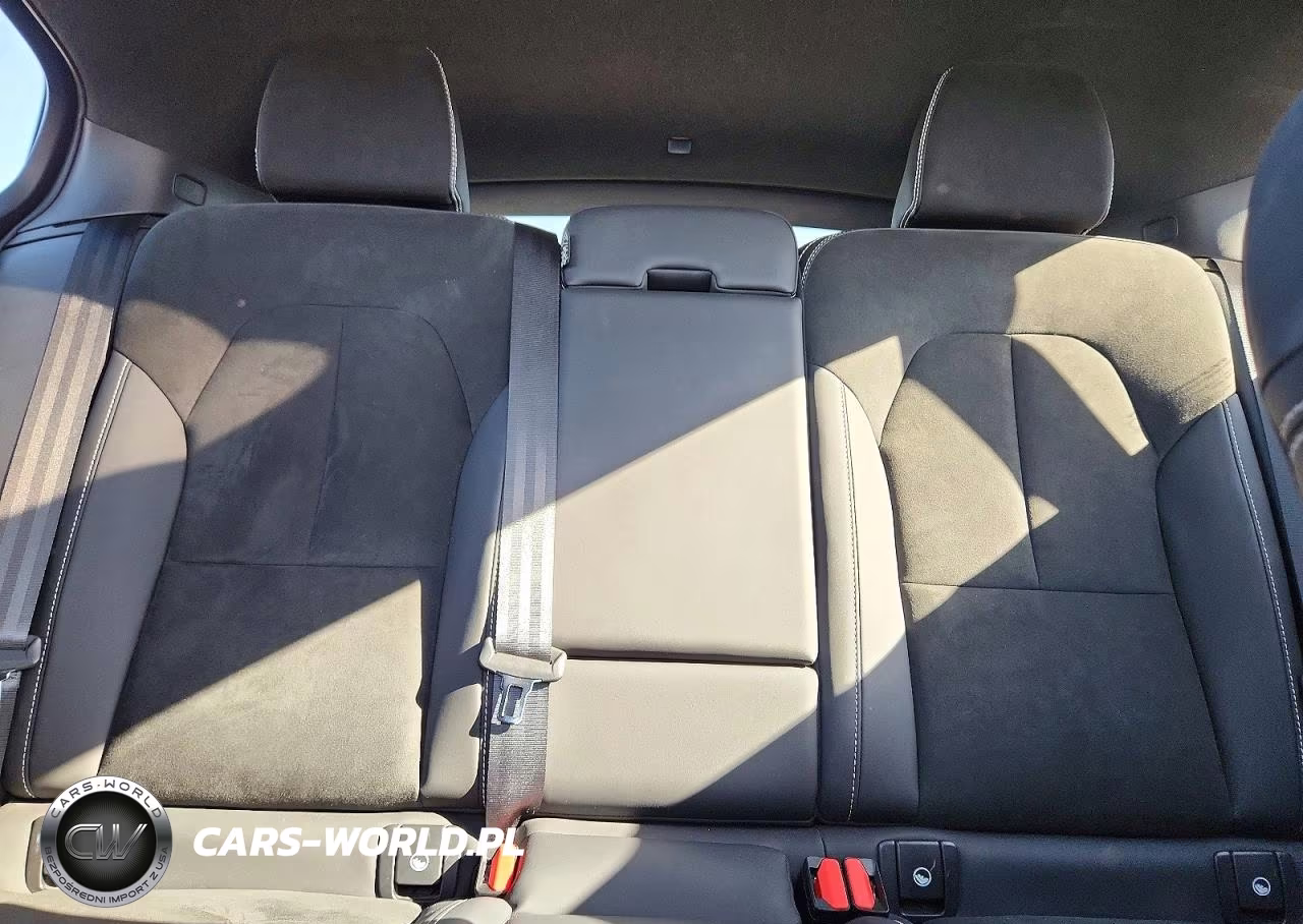 2023 Volvo C40 Recharge Ultimate VIN:YV4ED3GM7P2044867 - 10