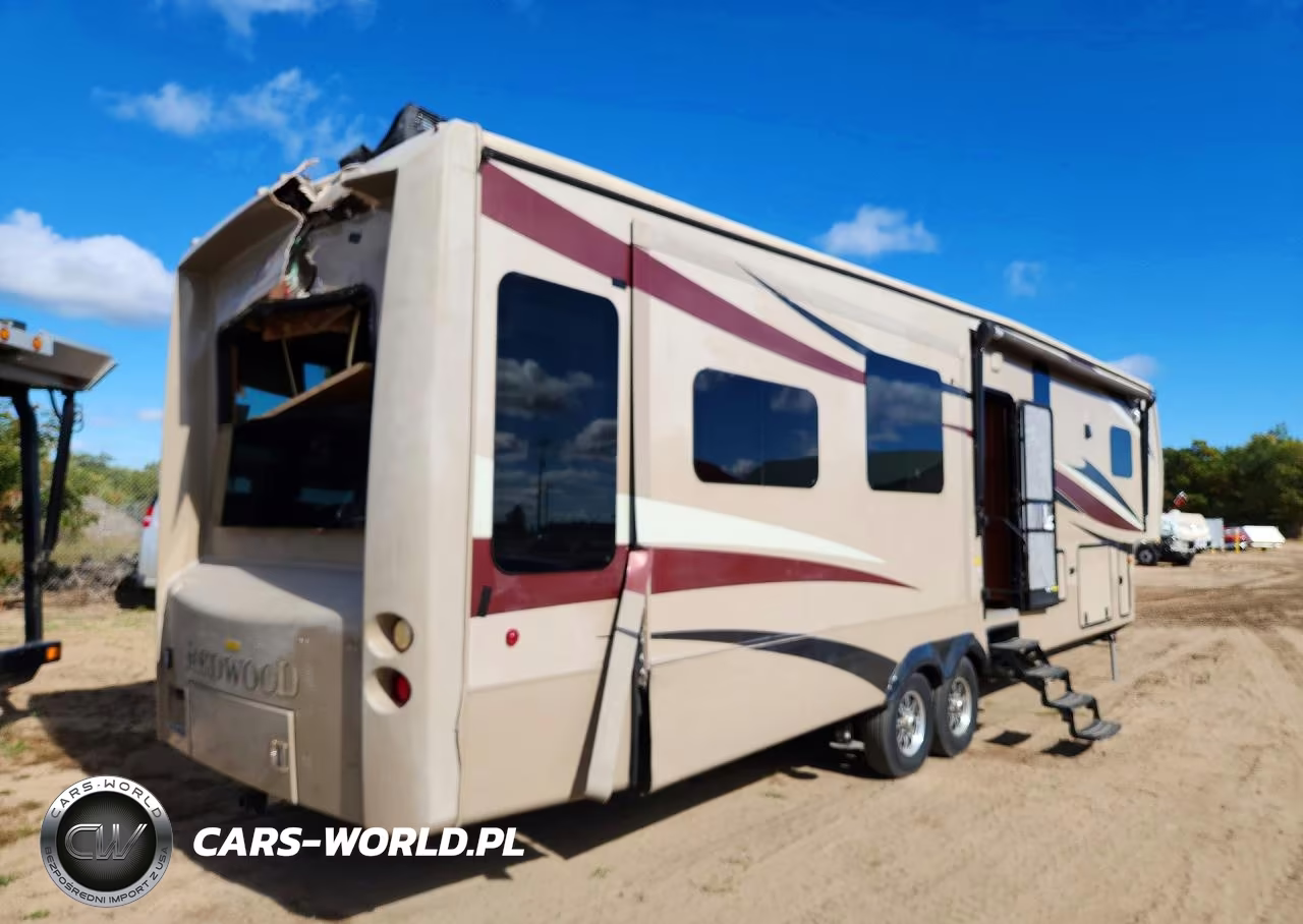 2015 Redwood Rw38Gk15 Camper VIN:4V0FC382XFR004995 - 3