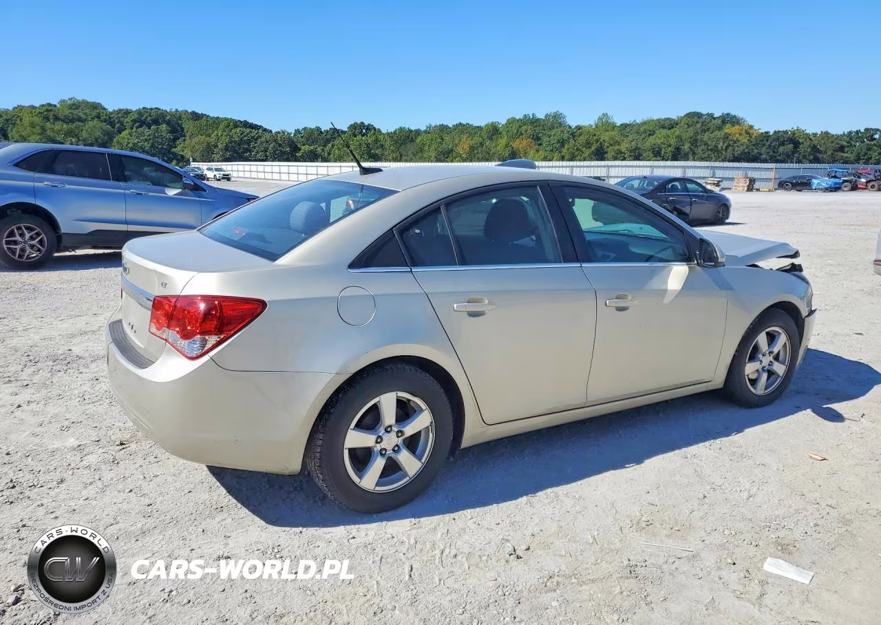2014 Chevrolet Cruze Lt VIN:1G1PC5SB0E7351015 - 3