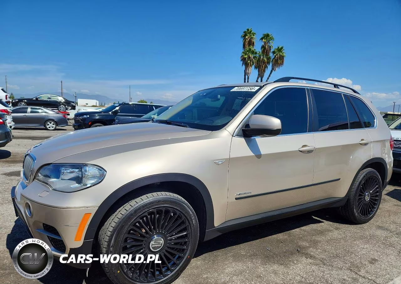 2013 BMW X5 xDrive50I VIN:5UXZV8C56D0C14951 - 1