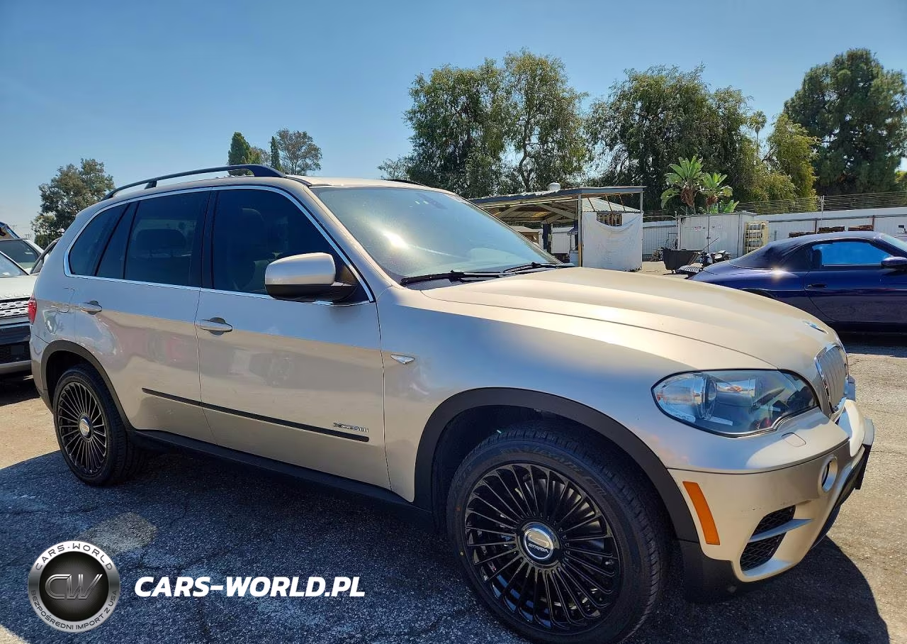 2013 BMW X5 xDrive50I VIN:5UXZV8C56D0C14951 - 4