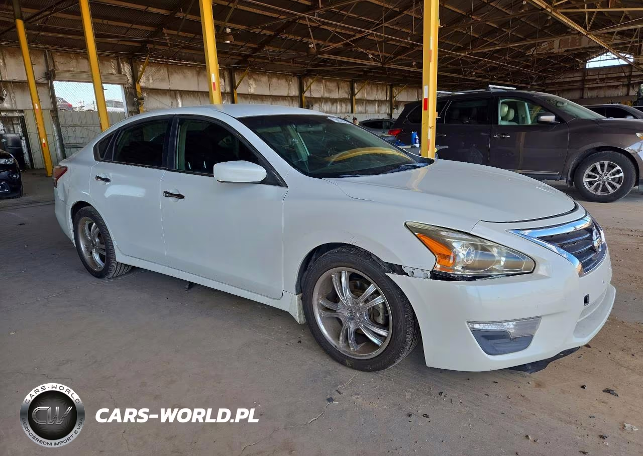 2013 Nissan Altima 2.5 VIN:1N4AL3AP9DN527025 - 4