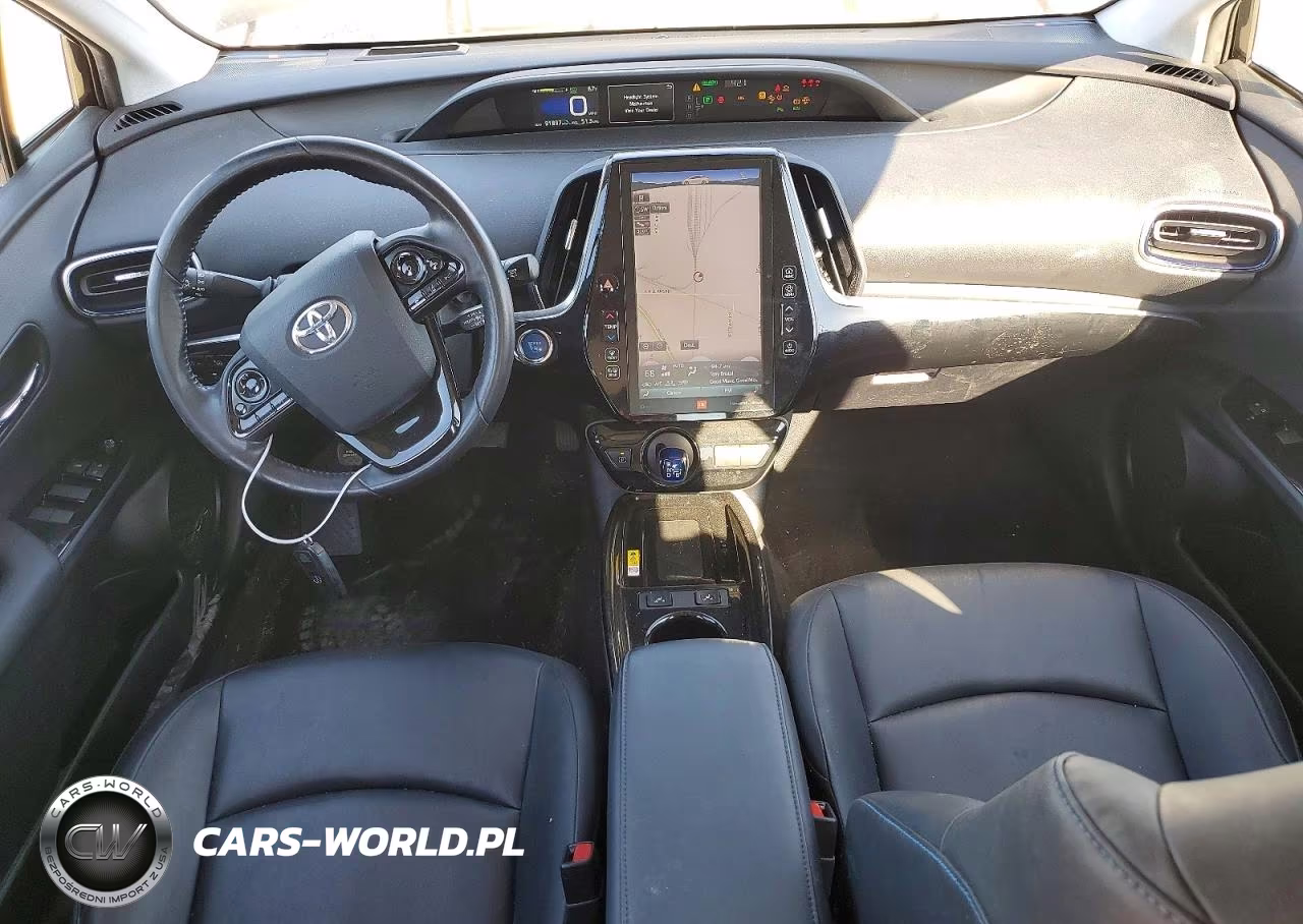 2020 Toyota Prius Limited VIN:JTDKARFU7L3104993 - 8